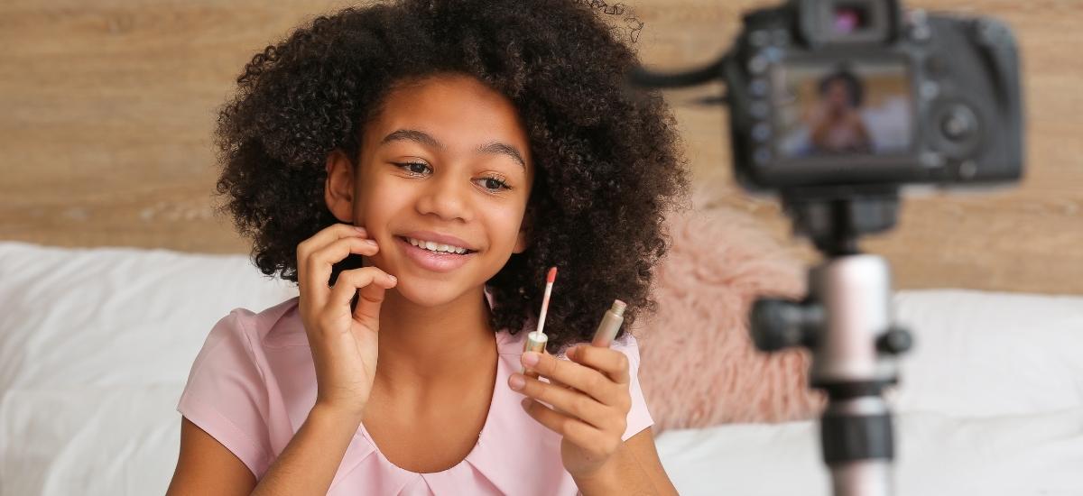 Jornada de treball "Cos, pressió estètica i malestars en la infància i l’adolescència"